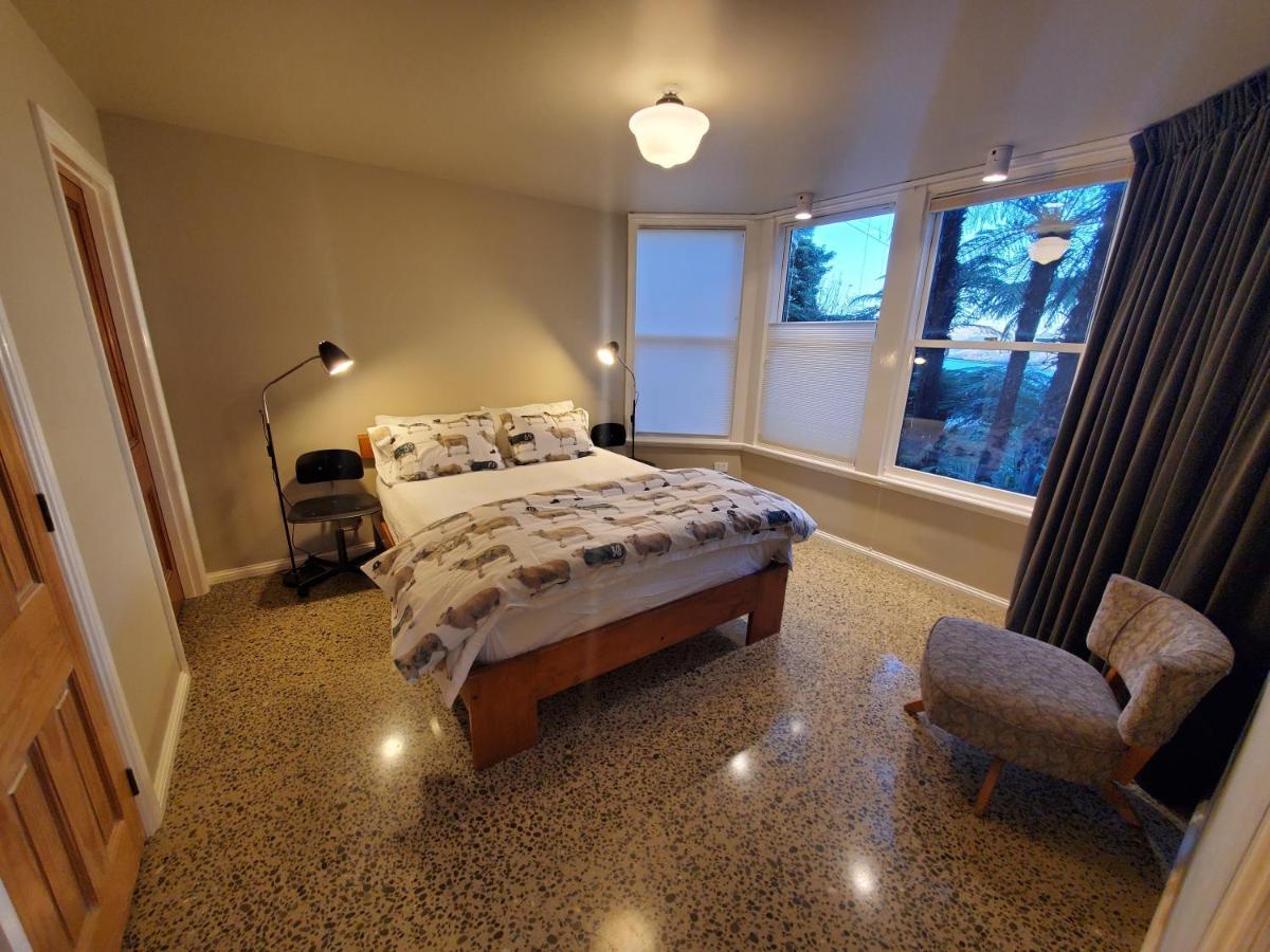 Koru Flat Apartment Dunedin Bagian luar foto